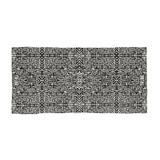 LABYRINTH Beach Towel - Onyx
